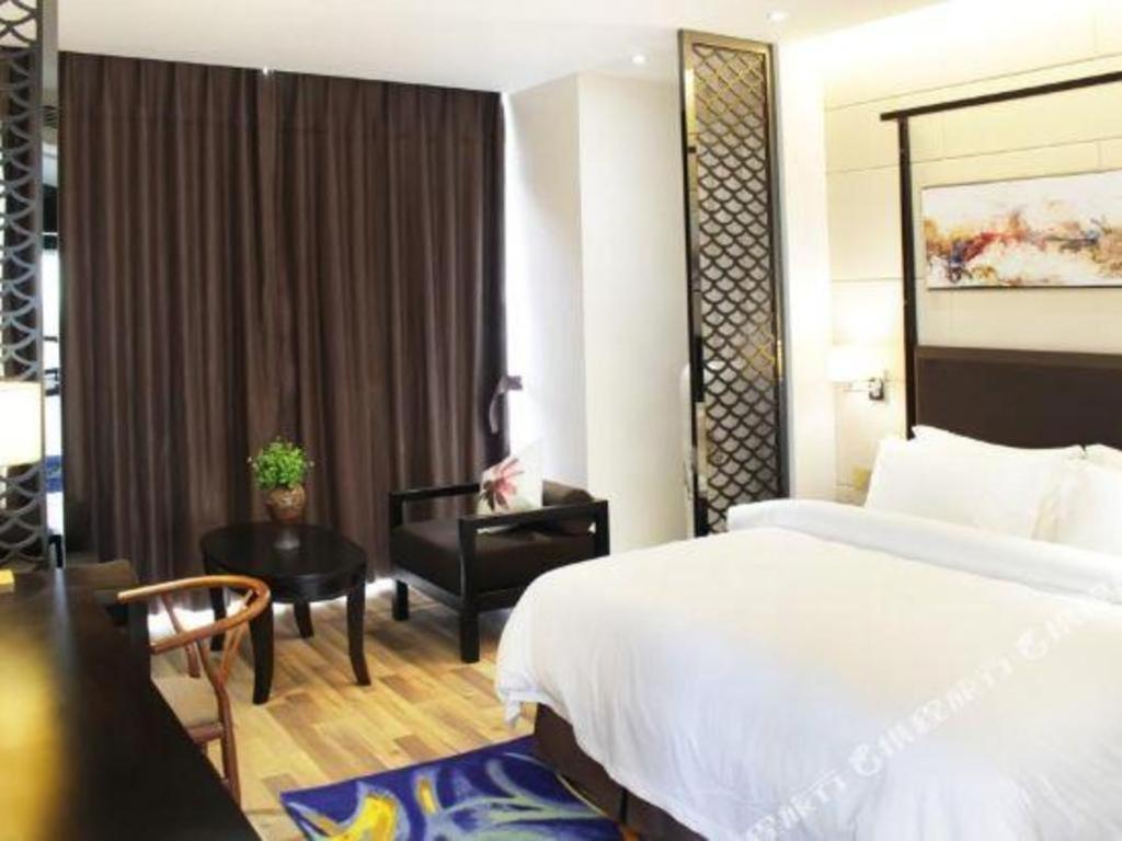 Jinjiang Metropolo Hotel - Liyang Tianmu Lake Changzhou  Exterior photo
